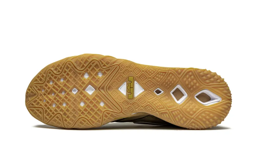 Nike Basketball Lebron 18 Low 'Atmos - Viotech'